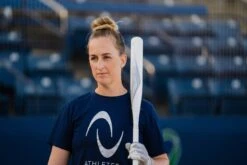 2023 Easton Ghost Unlimited (-8) Fastpitch Softball Bat: FP23GHUL8 -EASTON Store MILE44 RG 03690